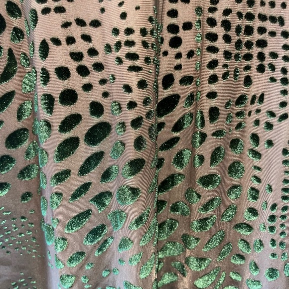 Hannah multicolored blouse size medium in great used condition. - Picture 5 of 5